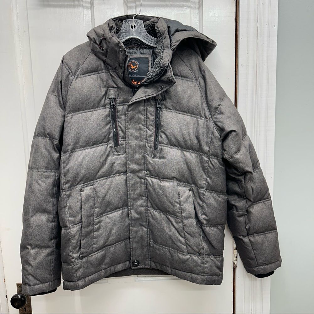 Hawke & Co The Clarkson Down Charcoal Hooded Puffer  Jacket‎ Men’s Medium